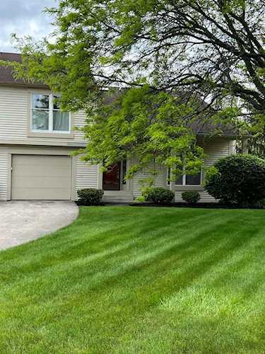 5904 Sawmill Woods Court Fort Wayne, IN 46835