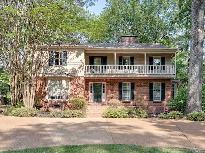 12 S Rose Rd Memphis, TN 38117
