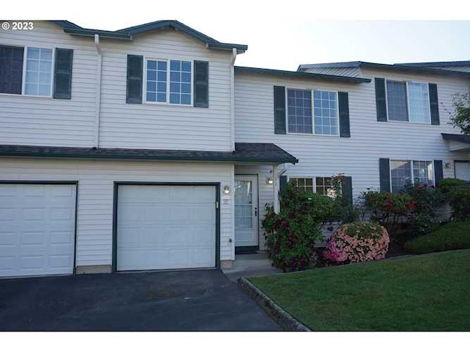 8904 NE 15th AVE Vancouver, WA 98665