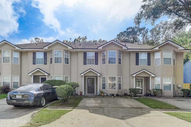 5854 Liska DR Jacksonville, FL 32244