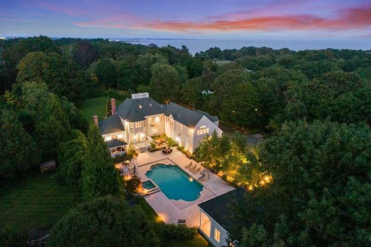 10 W Rockland Farm Dartmouth, MA 02748