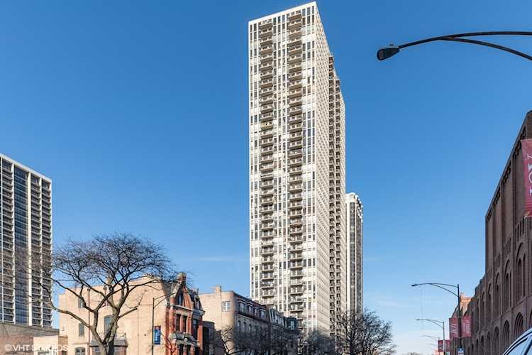 1660 N La Salle Dr #2006 Chicago, IL 60614