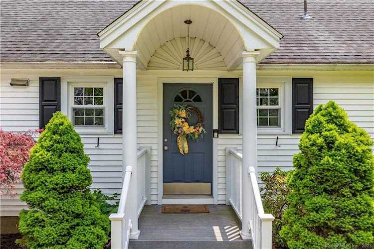 151 Hollow Rd Watertown, CT 06795