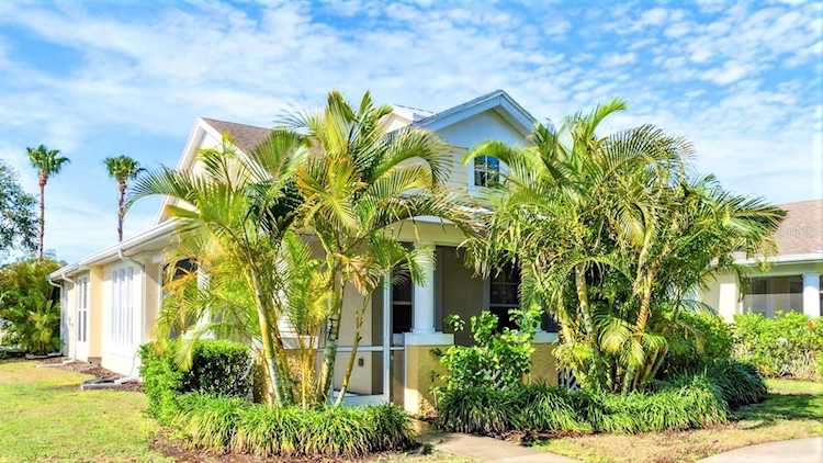 201 Sunset Crest Ct Apollo Beach, FL 33572