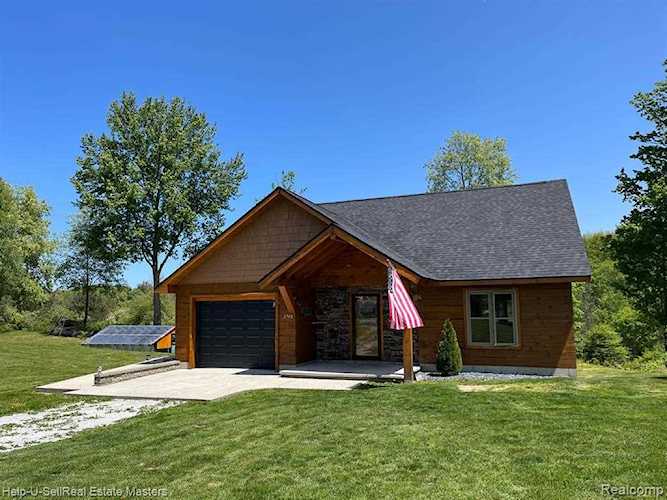 2748 Coleman Rd Kimball Twp, MI 48074