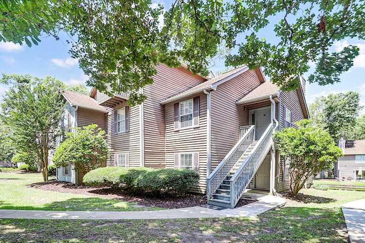 7920 Parklane Ct North Charleston, SC 29418