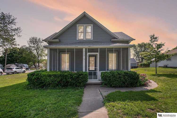 319 N 14th St Fort Calhoun, NE 68023