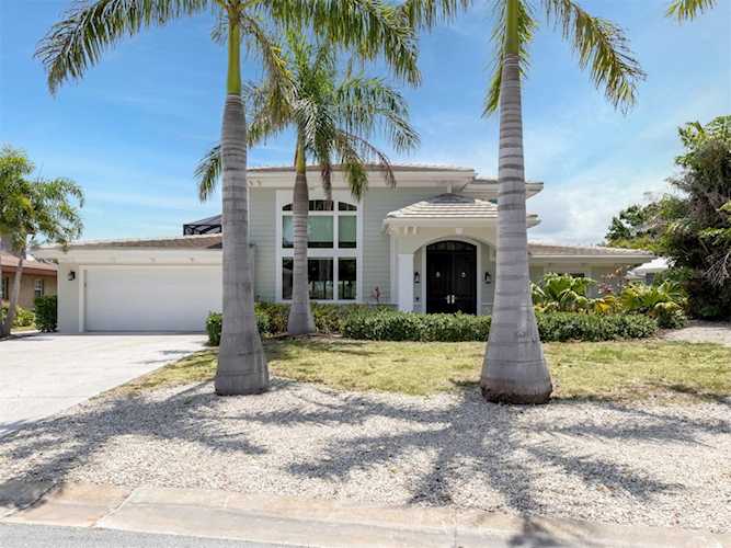 2151 Lusitania Dr Sarasota, FL 34231