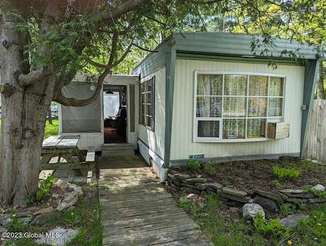 14 Spruce Ave Ave Willsboro, NY 12996