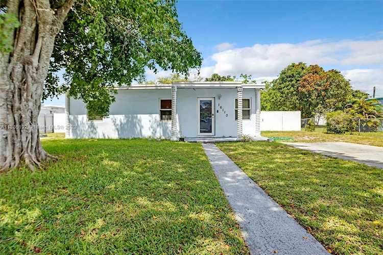 16110 NW 21st Ave Miami Gardens, FL 33054