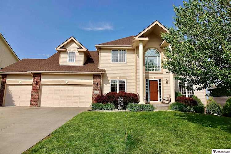 18628 Josephine St Omaha, NE 68136