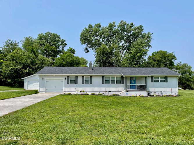 221 Branch Ln Knoxville, TN 37924