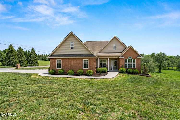 229 Florence Circle Dandridge, TN 37725