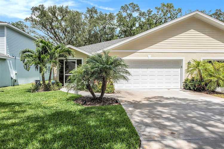 1977 Whitney Oaks Blvd Clearwater, FL 33760