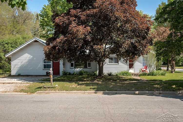 2908 Riggie St Midland, MI 48640