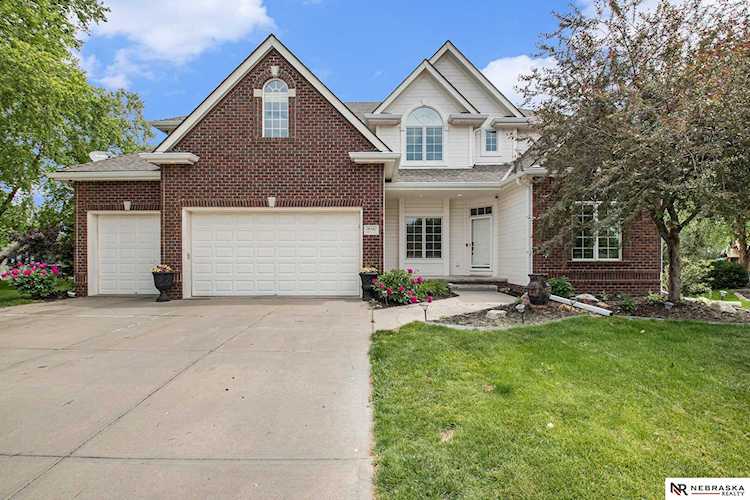 19502 Dewey Ave Omaha, NE 68022