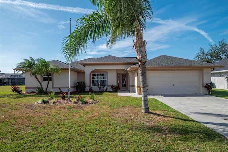 413 San Ambrosio St Punta Gorda, FL 33983