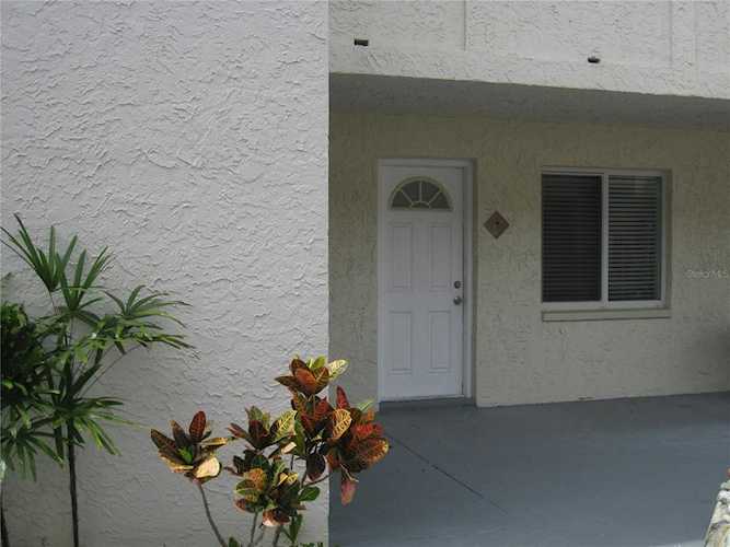 2704 2nd St #7 Indian Rocks Beach, FL 33785