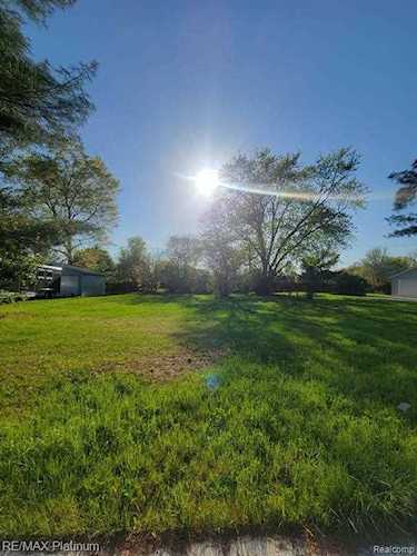 327 N 5th St Brighton, MI 48116 lot for sale, MLS#20230011717 | Dwellings Michigan Real Estate Photo 1