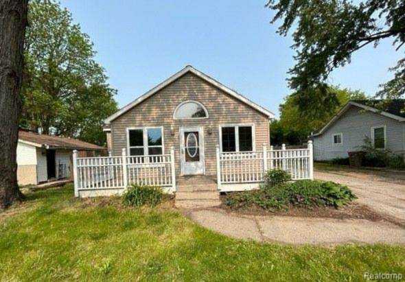 829 Orlando Ave Pontiac, MI 48340