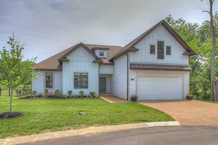 405 Hunter Bryce Ln Lebanon, TN 37087