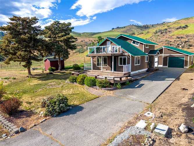 117 Pinnacle Place Chelan, WA 98816