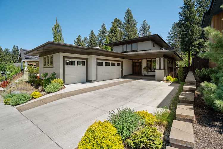 1118 NW 18th St Bend, OR 97703