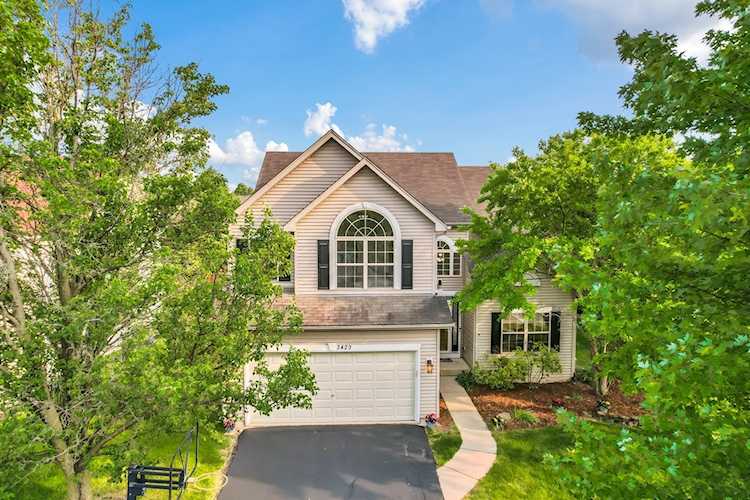 3420 Parliament Ln Naperville, IL 60564