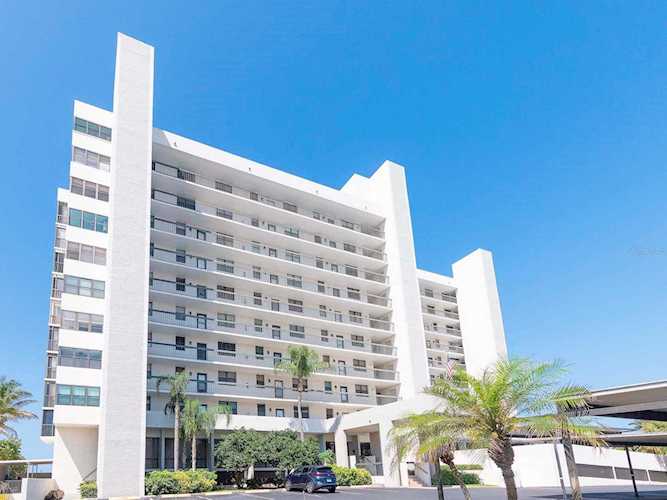 15462 Gulf Blvd #204 Madeira Beach, FL 33708