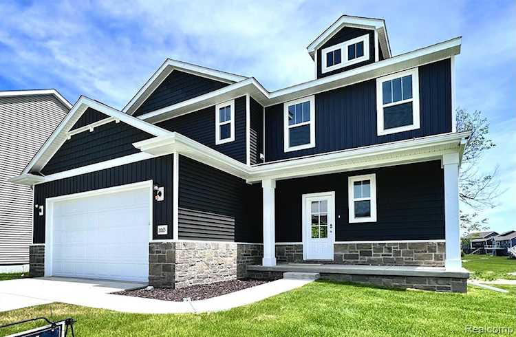 2065 Dabate Dr Marion Twp, MI 48843
