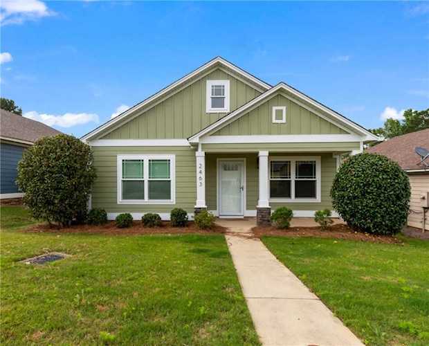 2463 Churchill Circle Auburn, AL 36832