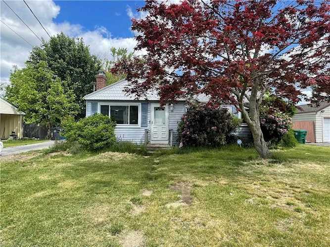 105 Blanchard Ave Warwick, RI 02888