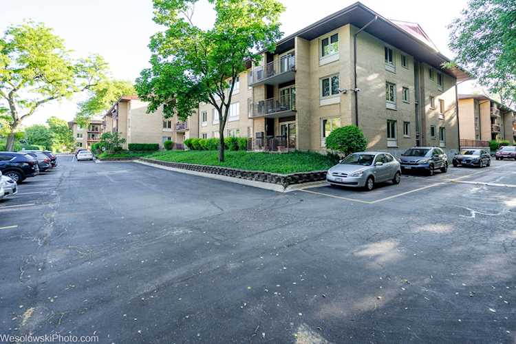 2420 W Talcott Rd #310 Park Ridge, IL 60068 | MLS 11792192 Photo 1