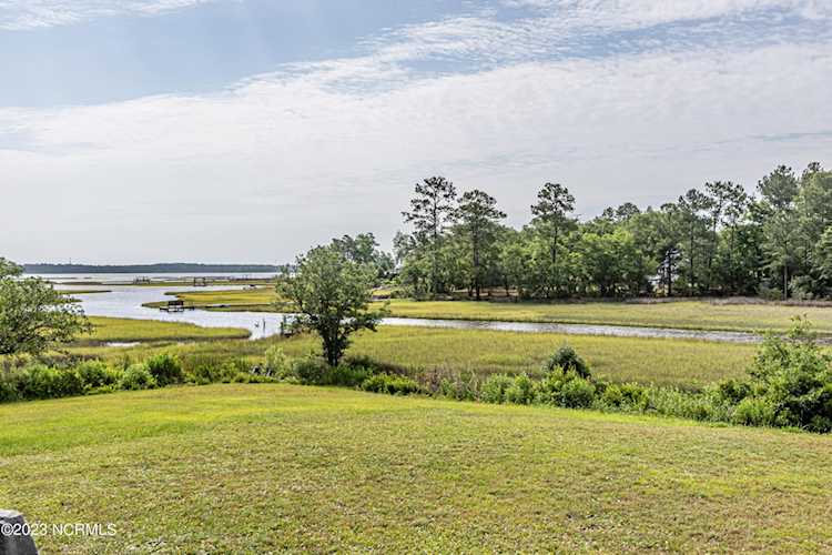 505 Harvest Place Swansboro, NC 28584