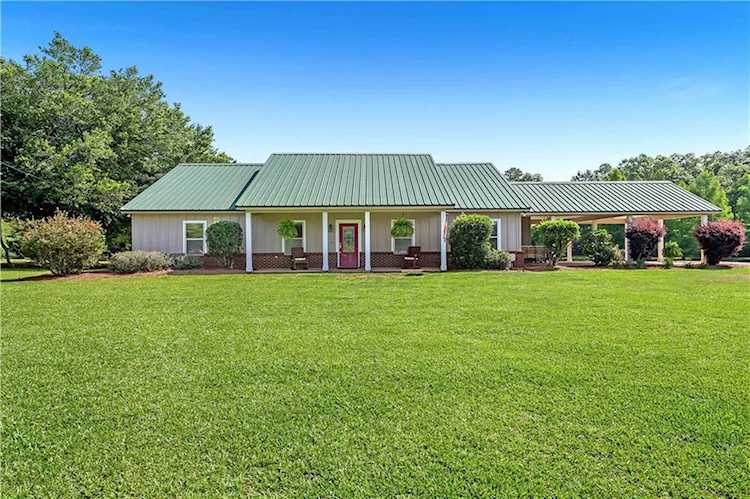 7275 1st Avenue Loxley, AL 36551