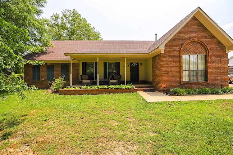 3780 Meade Lake Rd Millington, TN 38053
