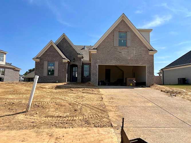 65 Laurel Wood Ln Oakland, TN 38060