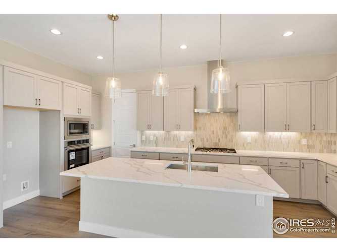 1869 Frost Dr Windsor, CO 80550