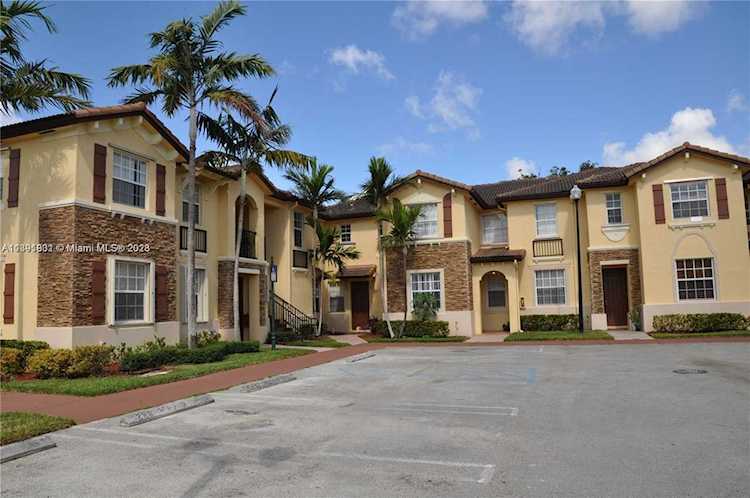 1420 NE 33rd Ave #106-15 Homestead, FL 33033 | MLS A11391931 Photo 1