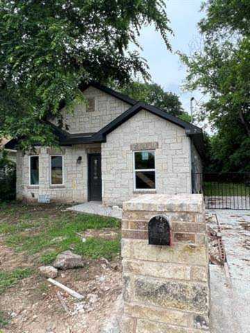 3912 Pine Street Dallas, TX 75210