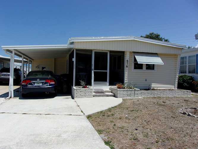 676 N Green CIRCLE Venice, FL 34285