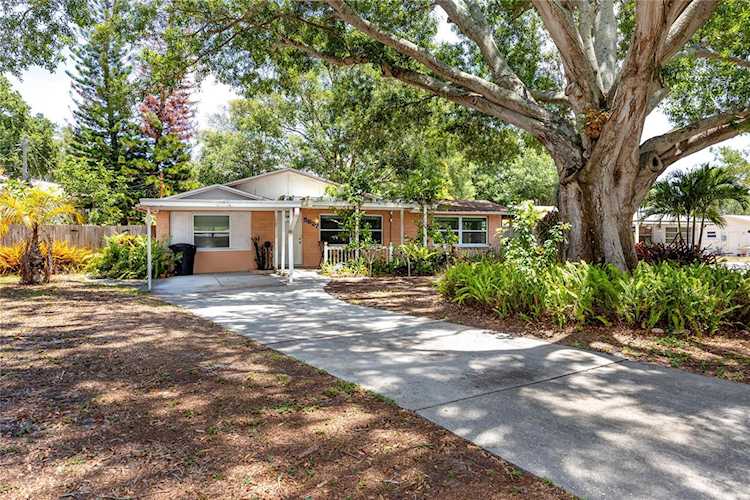5627 Harding Blvd NE St. Petersburg, FL 33703
