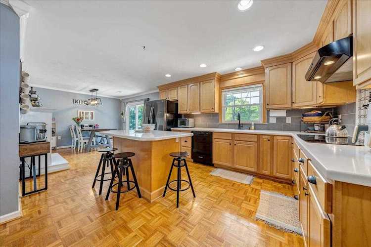 2351 Cantle Roanoke, VA 24018