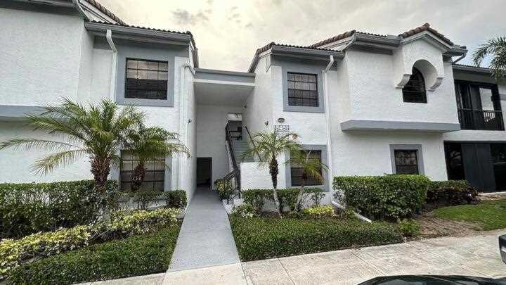 5451 Verona Drive #P Boynton Beach, FL 33437