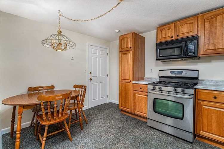11 Cross St #9 Chelmsford, MA 01863
