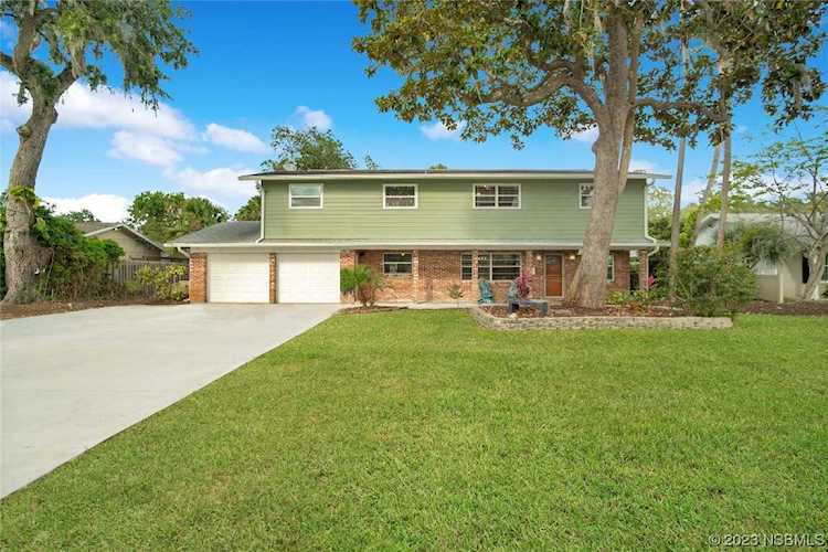 1603 Magnolia St New Smyrna Beach, FL 32168