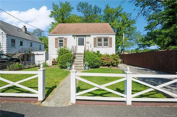 193 Bretton Road Yonkers, NY 10710