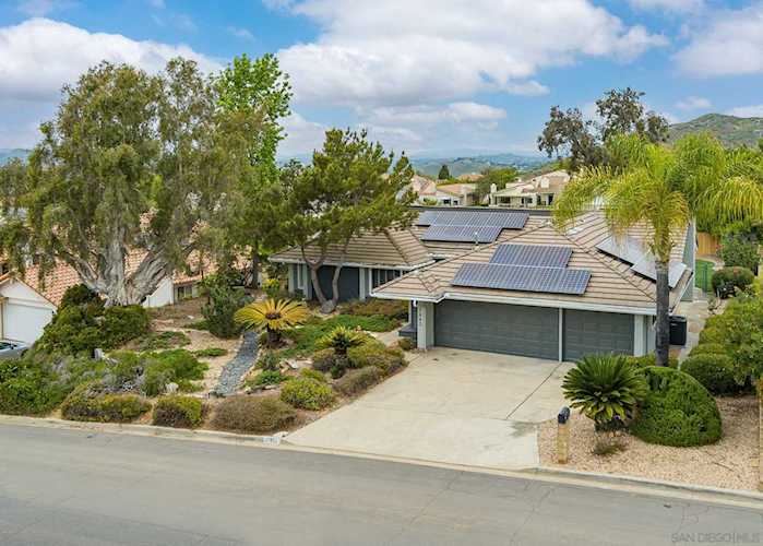 17642 Tam O Shanter Dr Poway, CA 92064