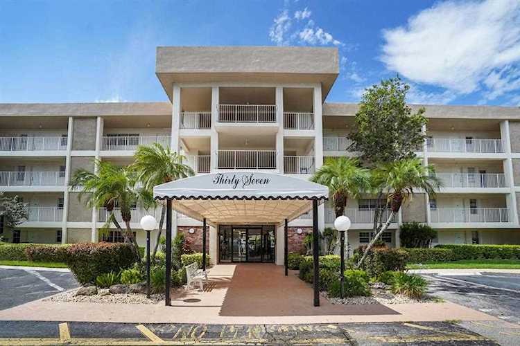 3351 S Palm Aire Drive #306 Pompano Beach, FL 33069