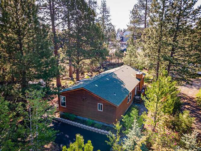 60892 Ridge Dr Bend, OR 97702